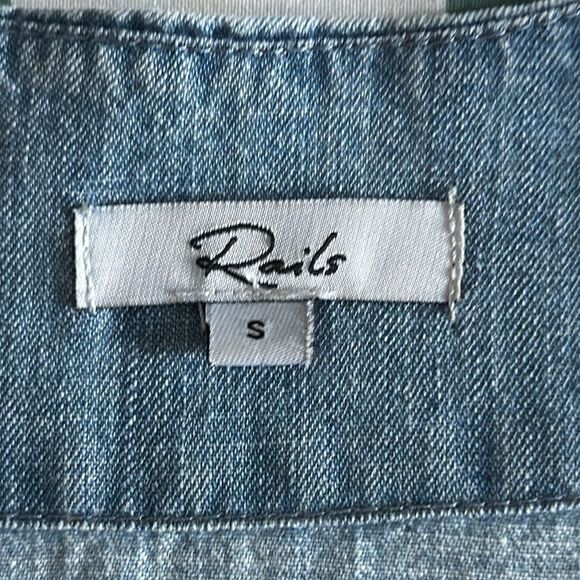 Rails Zimi Linen Blend Denim Blouse with Frayed Hem in Medium Vintage Wash Small - Picture 8 of 12
